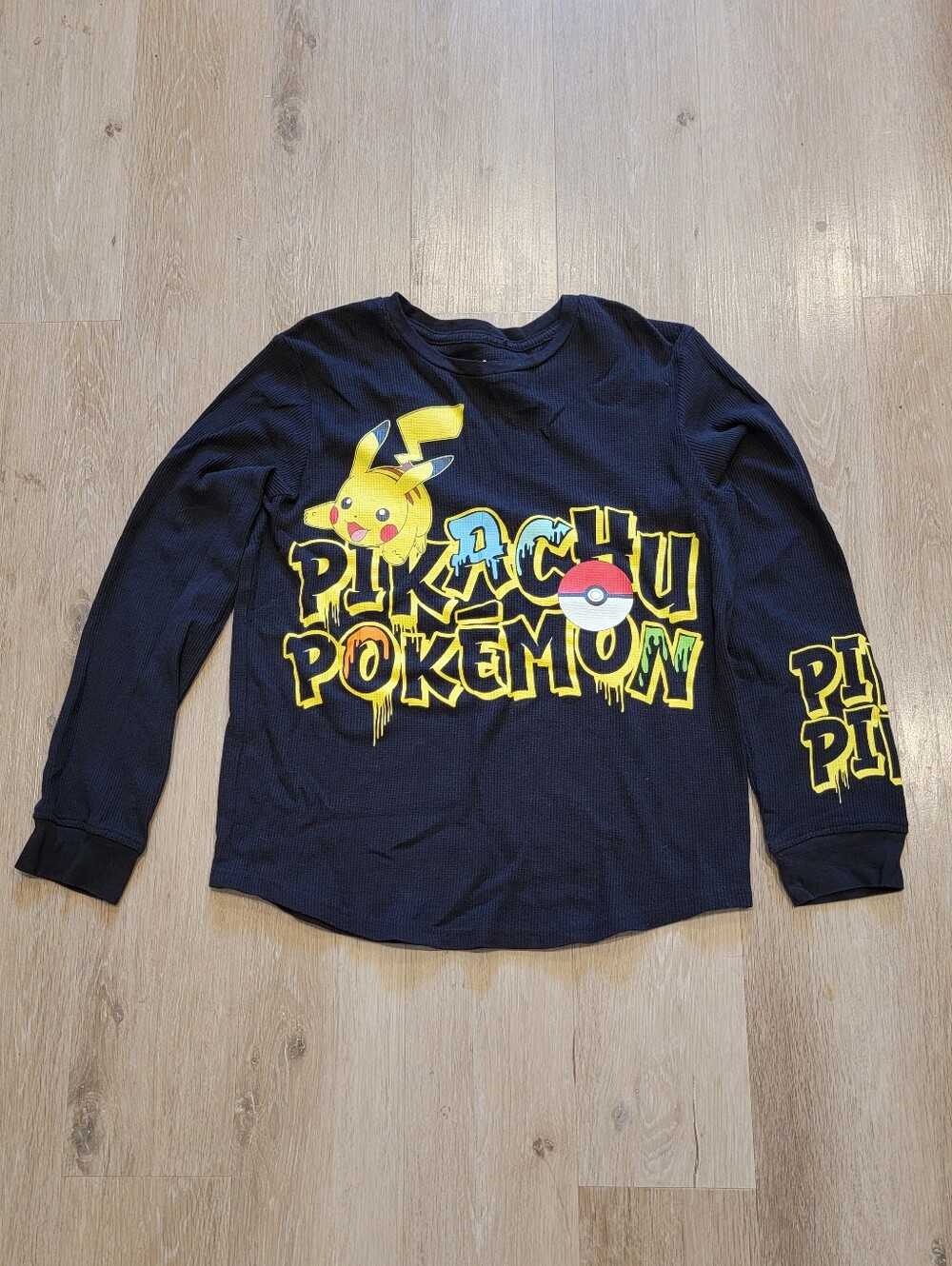 Pokemon Pikachu top